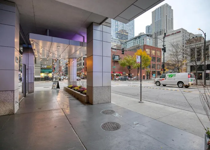 Blueground River North Doorman Pool Gym Chi-1094 Appartamento Chicago